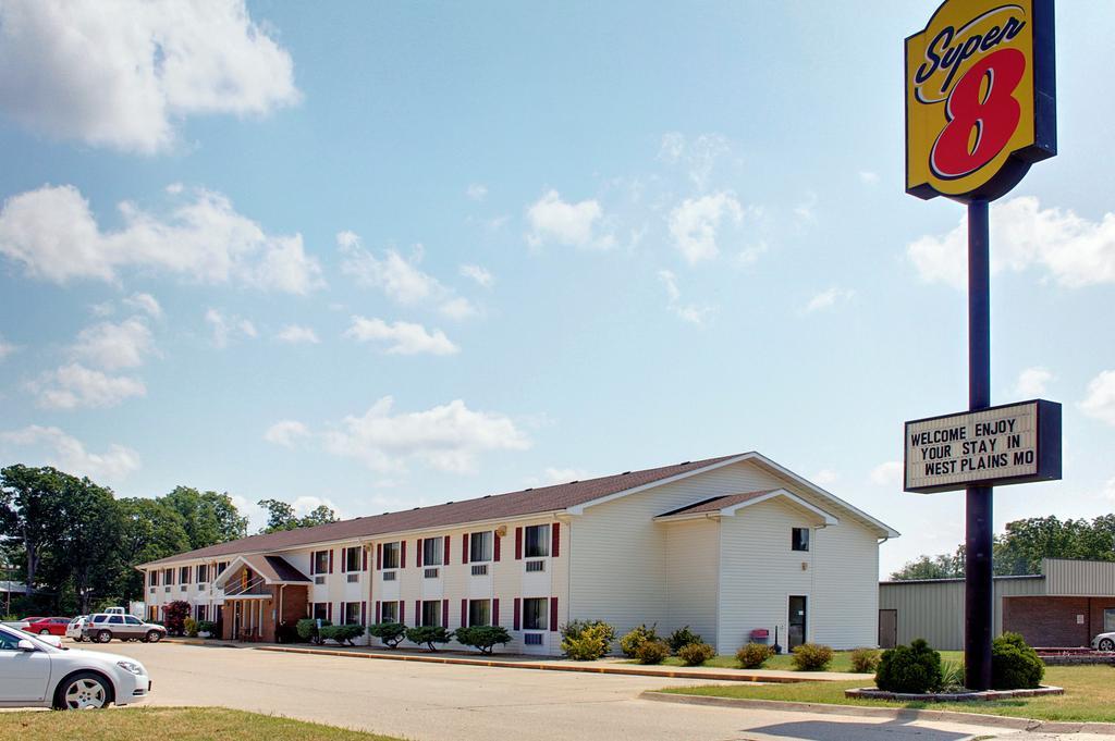 Super 8 By Wyndham West Plains Motel Exterior photo